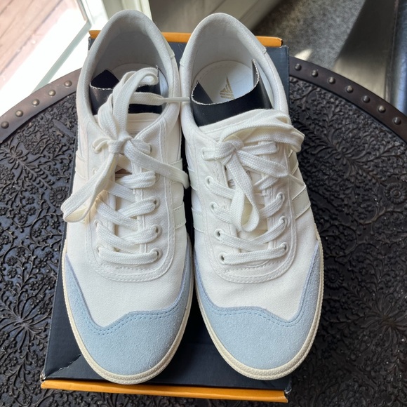 GOLA BADMINTON VOLLEY OFF WHITE ICE BLUE SNEAKERS 39 8 - Picture 7 of 9